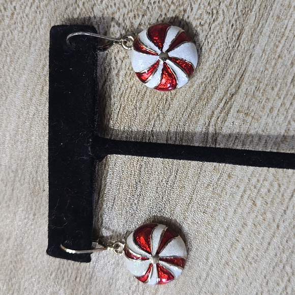 Jewelry - Vintage Y2k Peppermint Candy Red and White Glitter Swirl Dangle Earrings Novelty